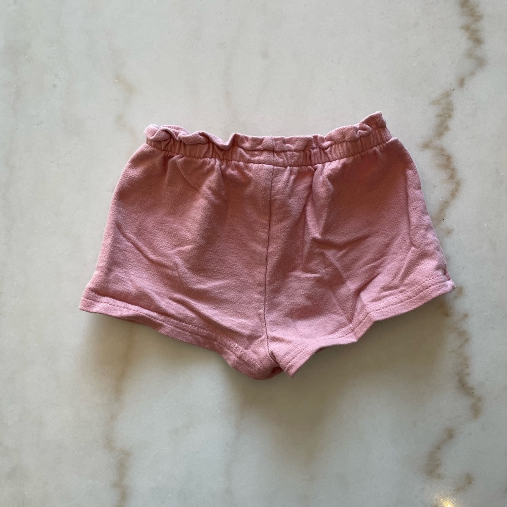 4/$15🌸 Pink Ruffled Shorts - Picture 3 of 3
